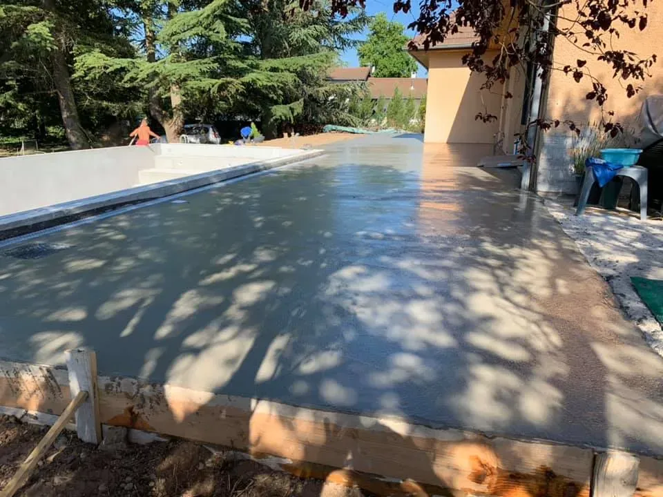 terrasse à Vénérieu